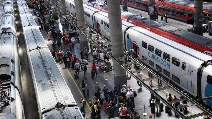 Puente vaticina dos años más de incidencias ferroviarias y anuncia nuevos trenes AVE