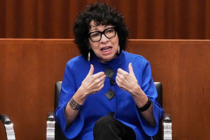 Sotomayor urges better civic education so people know difference between presidents and kings
