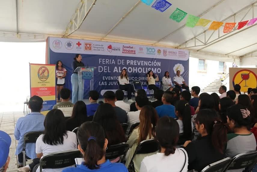 Municipio y Gobierno de Oaxaca unen esfuerzos para prevenir alcoholismo
