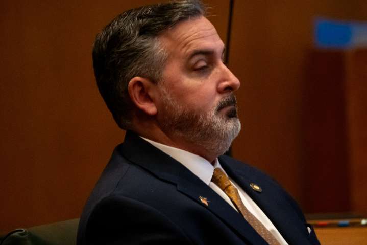 Oregon representative switches parties days after key transportation vote