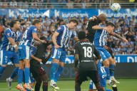 Vargas y Alexis mantienen la solidez del Sevilla lejos del Pizjuán