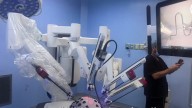 Cirugía Robótica: ¿Cómo son los Robots “Da Vinci” y en Qué Hospitales del ISSSTE Operarán?