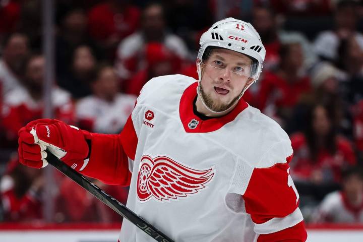 Inside Vladimir Tarasenko’s path from 2-time champ to fresh start with rival Wild
