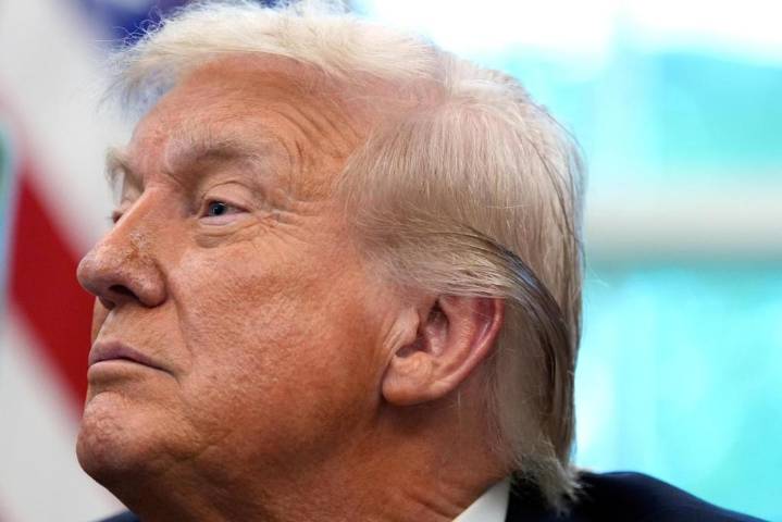 Trump asks SCOTUS for emergency order to remove Cook from Fed board