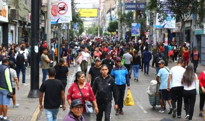 OCDE alerta sobre informalidad, déficit fiscal y corrupción en gasto público en el Perú