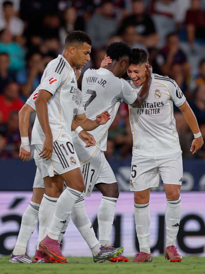 Real Madrid sigue firme en la punta e invicto de la Liga de España al golear a Levante 4