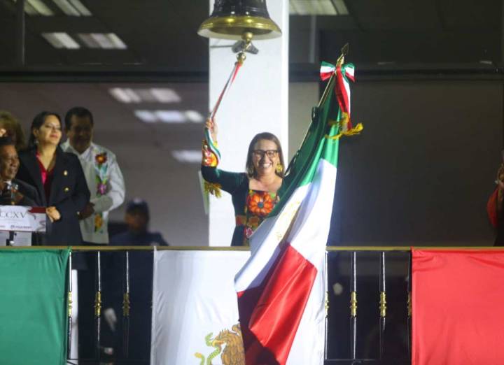 Por primera vez en la historia de Ecatepec una mujer da el Grito de Independencia