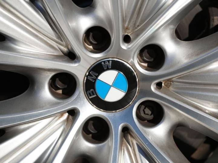 BMW recalls over 330,000 cars after finding engine fire risk