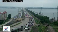 Major crash shuts down both directions of I