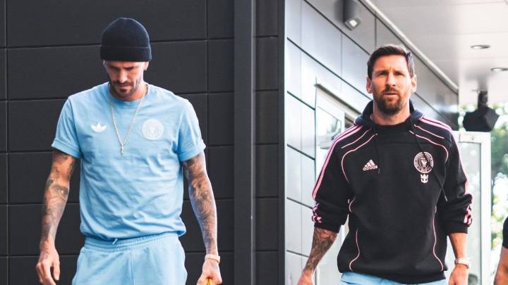 La reacción de Messi y De Paul al enterarse del gol de Racing en plena entrada en calor