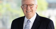 Powerhouse attorney Robert B. Barnett, known for representing the Obamas and Clintons, dies
