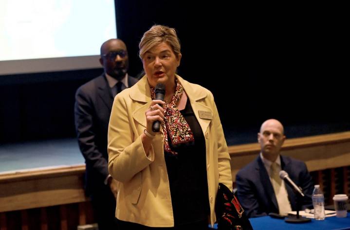 Anne Arundel school board advances maps moving at least 900 students