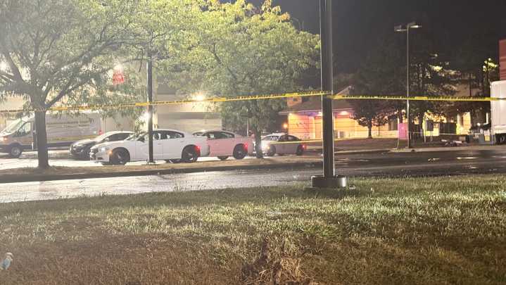 Mass and triple shootings leave 15 shot in Indy over the weekend