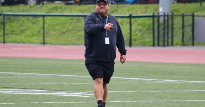 H.S. FOOTBALL: Blye, Chase, Dolgos power Avon offensive outburst