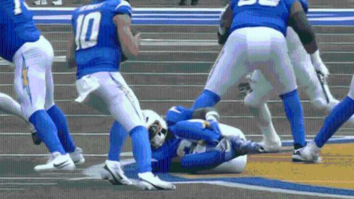 What Happened to Najee Harris? Chargers RB Goes Down With Achilles Injury Against Broncos Najee Harris is out of the match early in the Los Angeles Chargers' Week 3 clash against the Denver Broncos. W