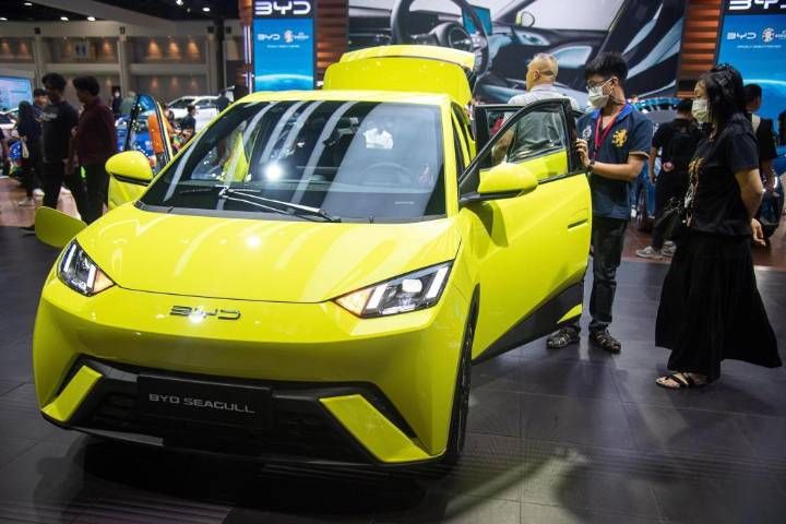 Here’s what reciprocal recognition of U.S., EU vehicle regulations could mean