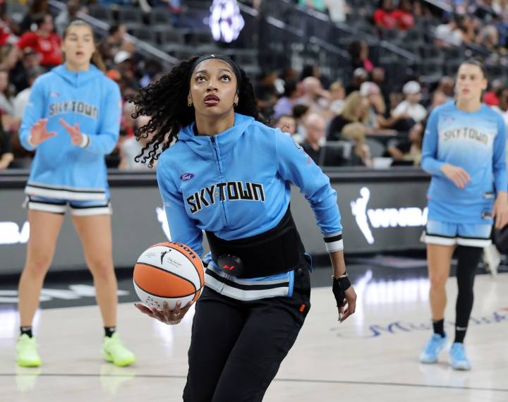 Chicago Sky: Will Angel Reese play in the season finale?