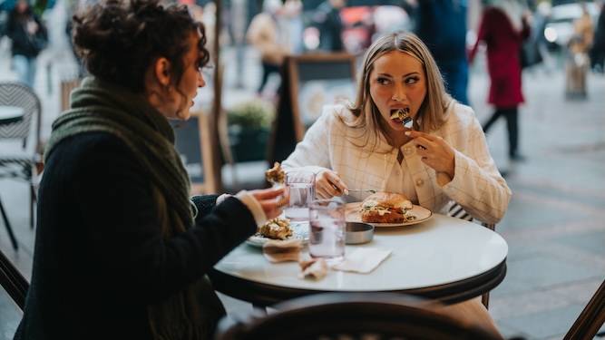 'Is it me?' asks woman who, yes, is the author of all her problems