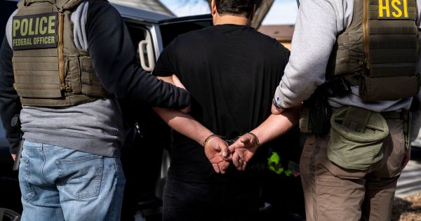 Atención argentinos en EE.UU. | Trump deportó a todos estos ciudadanos por no cumplir con este requisito clave