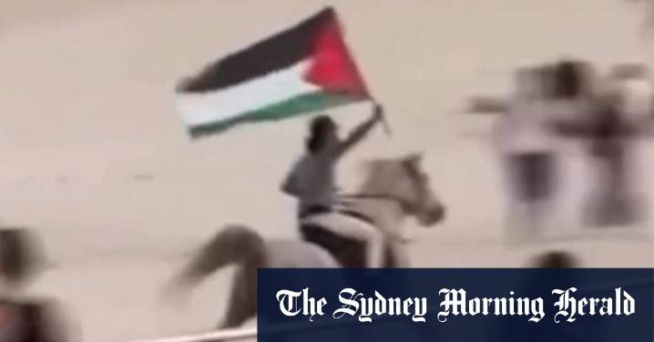 Pro=Palestinian cowboy act at Bondi triggers horse crackdown on Sydney beaches