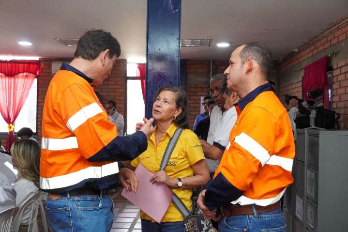 SE UNIERON: Empresas contratistas de Cerrejón se unieron para apoyar educación en Albania