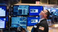 Dow Jones cierra con un nuevo récord semanal, subiendo un 0.4% impulsados por la tecnología y los avances comerciales