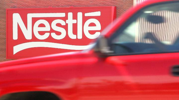 Nestlé fulmina a su CEO tras un año en el cargo por mantener una relación amorosa con una subordinada