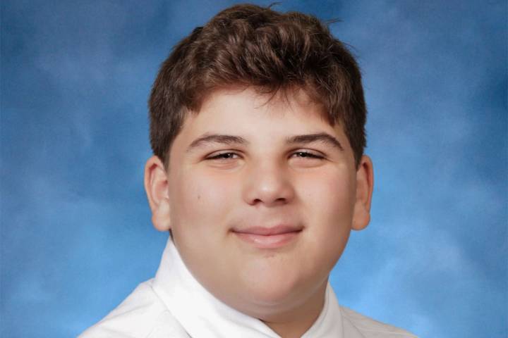 High School Football Team Dedicates Season to Teammate Who Died of Seizure
