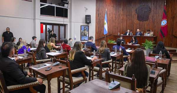 Erradicación de microbasurales y obras de bacheo: los temas que debatirán los concejales