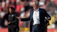 Mourinho debuta con goleada... y ya hay polémica por su contrato
