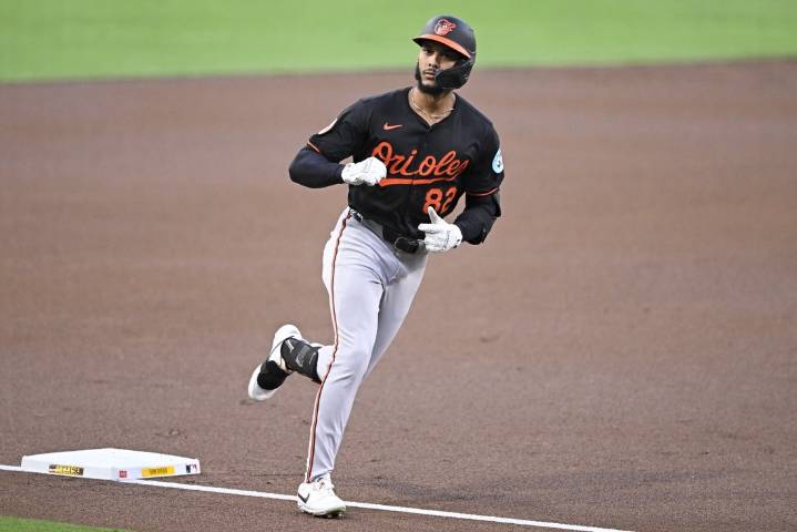 Deadspin | Padres eager to halt skid as Orioles chase sweep
