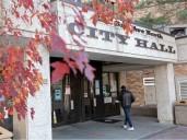 Geopolitical conflicts make Saskatoon reconsider flag raising