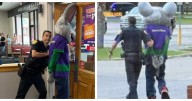 ¡Insólito arresto! Policía detiene a botarga de un restaurante en Florida y frente a decenas de niños
