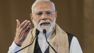 Un vídeo hecho por IA de la madre del primer ministro de India "regañándole" desata una batalla política en el país