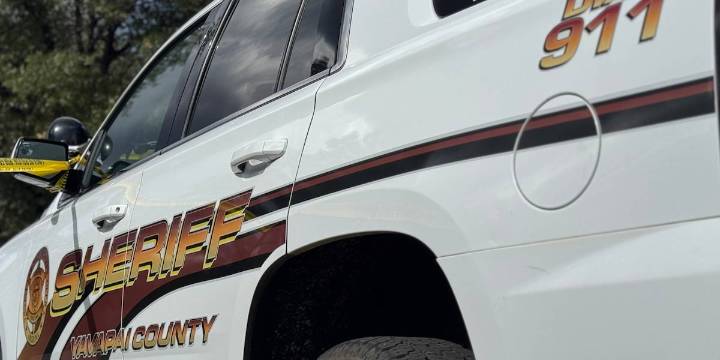 Deputies searching for couple accused of assaulting hikers on Prescott trail