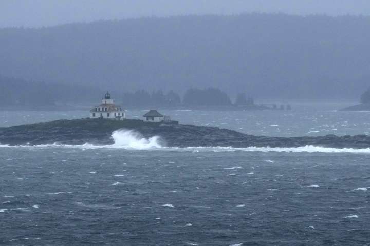 Salvage company sues National Park Service to get Bar Harbor shipwreck