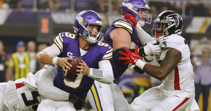 Vikings feel the growing pains with young quarterback J.J. McCarthy after flop vs. Falcons