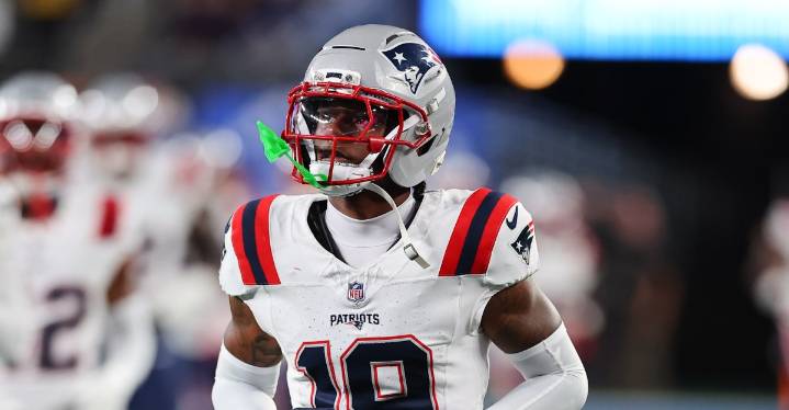 Patriots elevate Mark Robinson, Kobee Minor from practice squad for Week 3