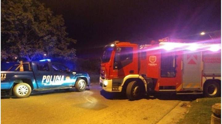 Un incendio en Bº Guadalupe afectó a un hogar de menores: el humo obligó a evacuar a los niños del Hogar Estrada