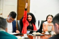 Salió el secretario de la Fundación San José por escándalo del título exprés a Juliana Guerrero