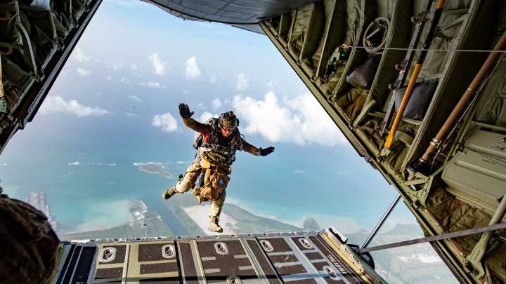 Air Force special ops troops practice airfield seizures amid Caribbean build up