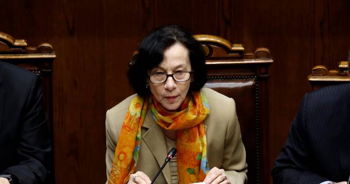 Banco Central contradice al gobierno: muestra impacto negativo en el empleo de alzas del salario mínimo y 40 horas