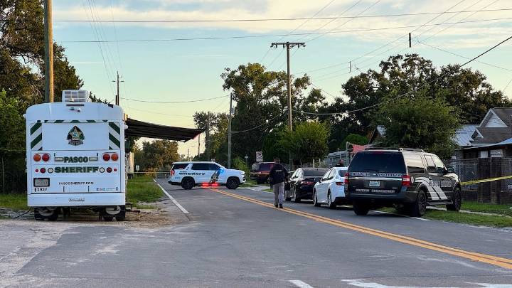 2 dead, 1 injured in Dade City shooting