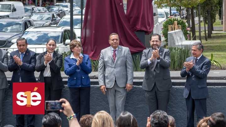 Toluca rinde homenaje a Leona Vicario con estatua conmemorativa