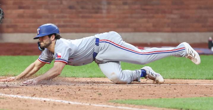 79-70 – Rangers run winning streak to six with late