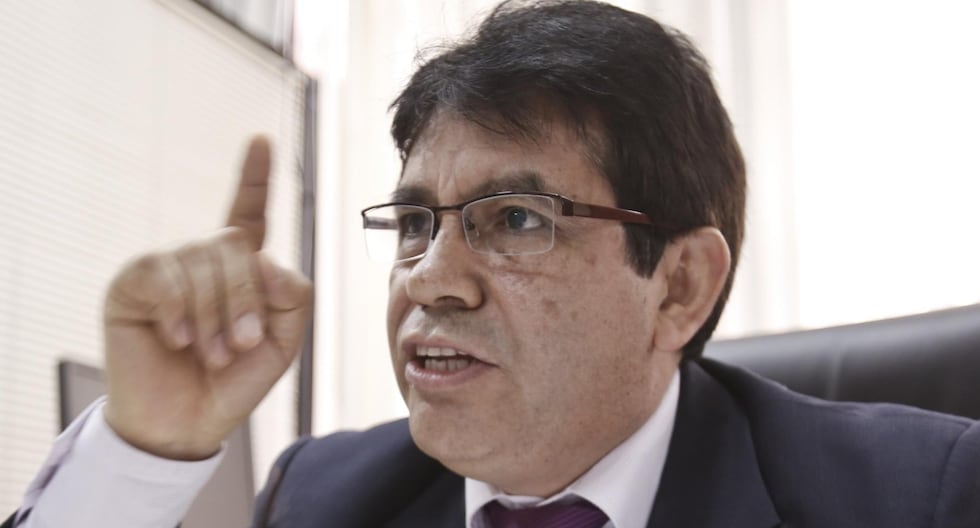 Fiscal de la Nación Tomás Gálvez retiró a fiscales de casos vinculados al ministro Juan José Santivañez