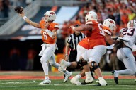 Oregon football prepares for Oklahoma State's new quarterback Zane Flores