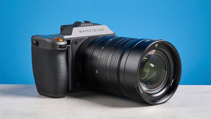 I just tested the $7,400 Hasselblad X2D II 100C — here's why it might just tempt me away from Fujifilm