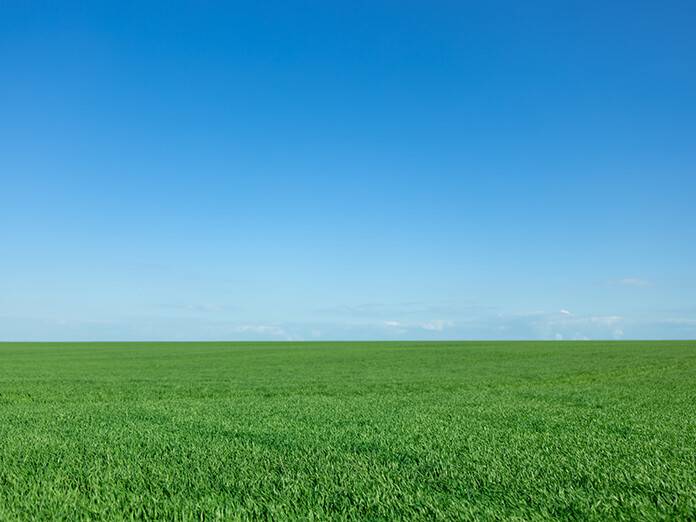 9/8/25: Clear Sky and 77°F in Dickson, Staying Sunny into the Evening