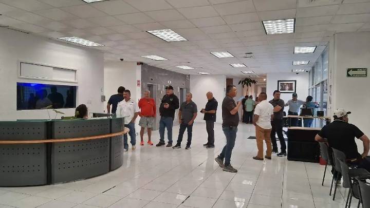 Inicia en Conapesca reunión para levantar la veda del camarón